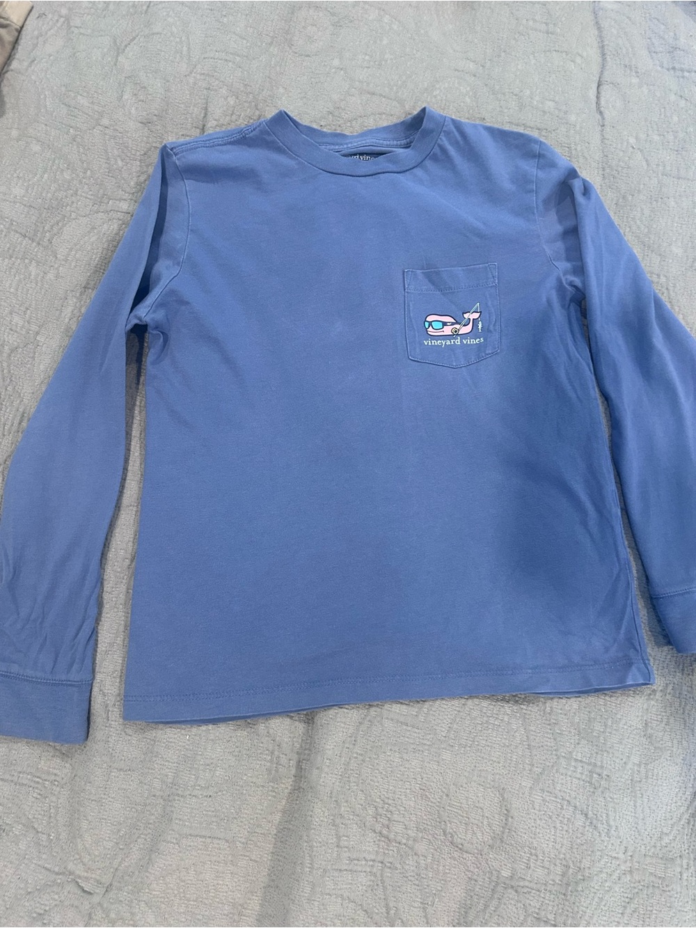 Vineyard Vines Kids Long-Sleeve Tee in Periwinkle with Pocket Whale
